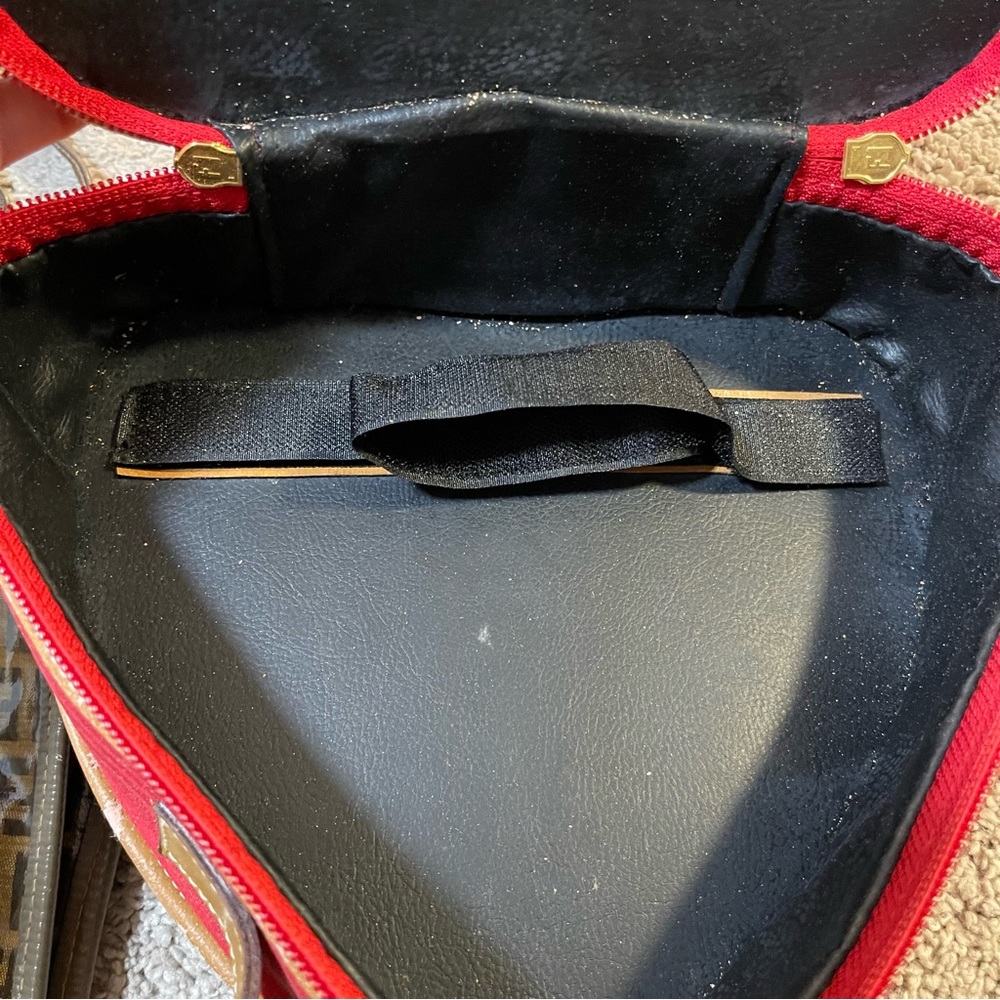 Unique Vintage Fendi Handbag Luggage 🧳 🎁 - Picture 9 of 10